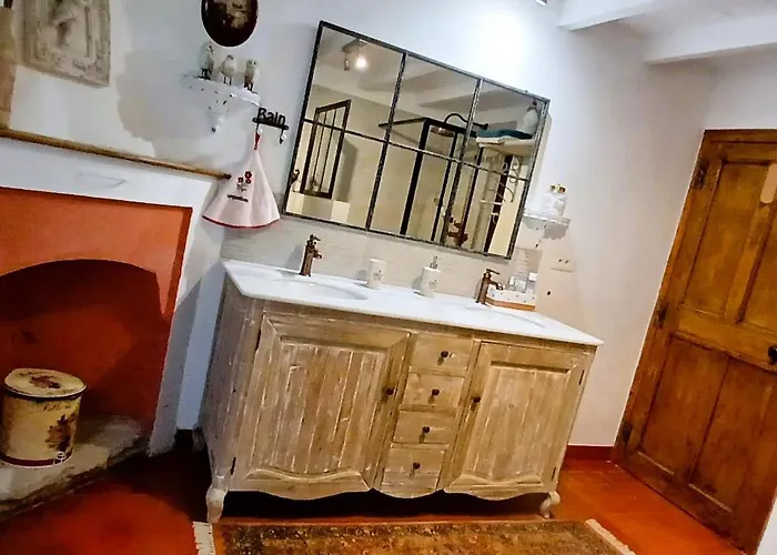 Le Ptit Bed & Breakfast Nyons